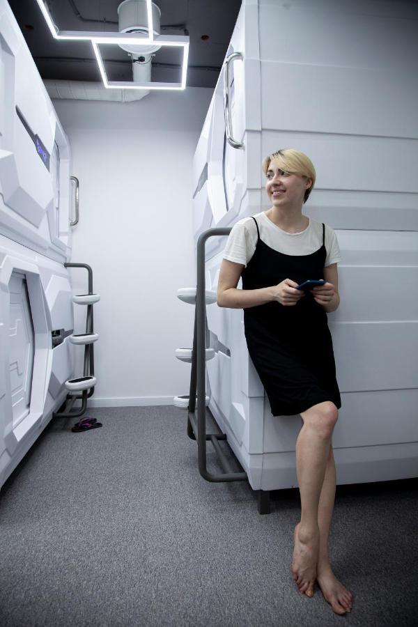 Av-1 Capsule Hotel Kiev Eksteriør bilde
