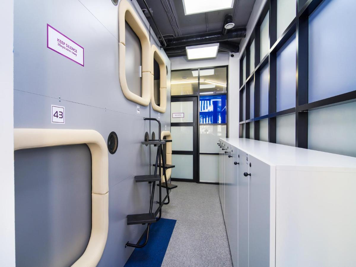 Av-1 Capsule Hotel Kiev Eksteriør bilde