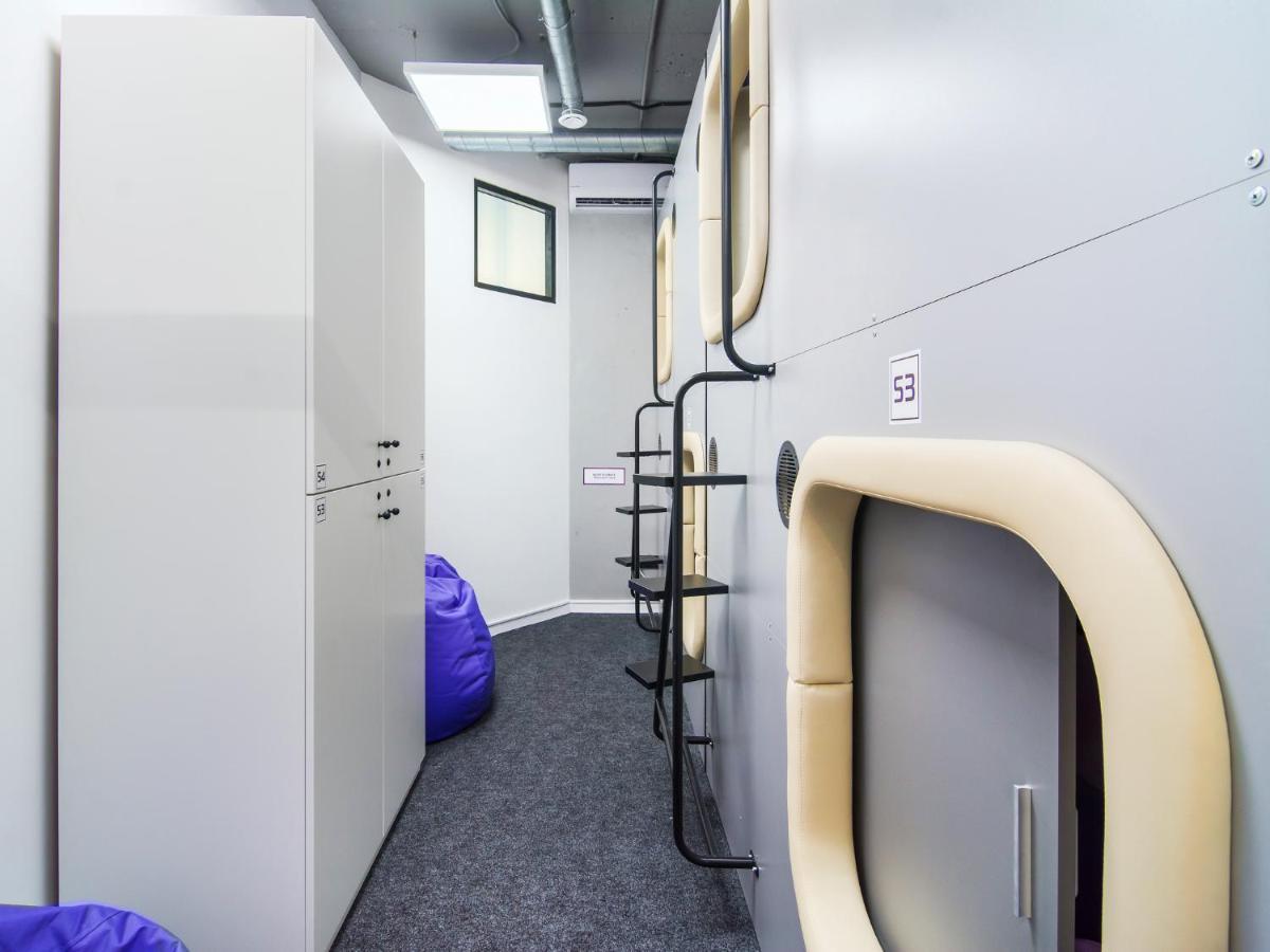 Av-1 Capsule Hotel Kiev Eksteriør bilde